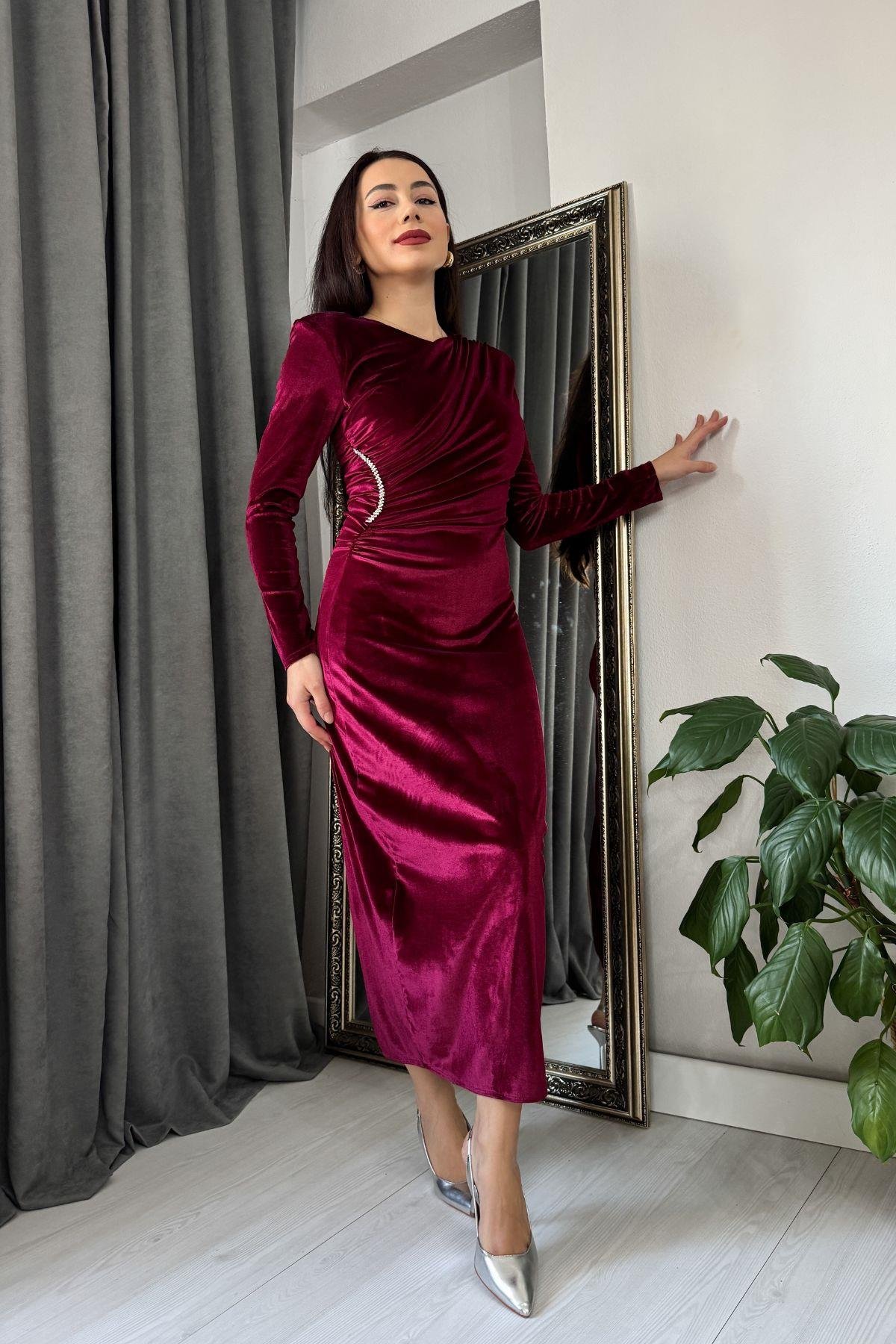 Bordo Beli Taşlı Biye Detay Kadife Elbise