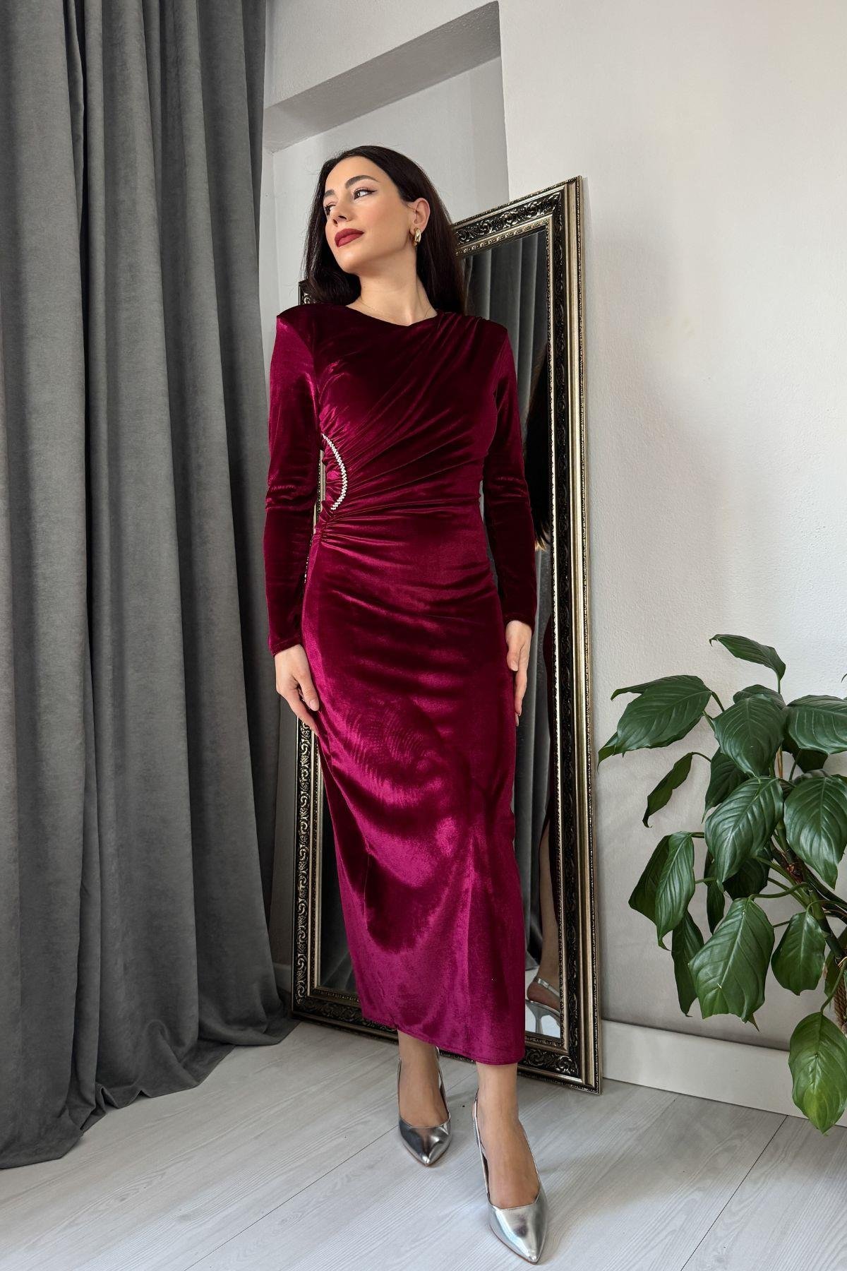 Bordo Beli Taşlı Biye Detay Kadife Elbise