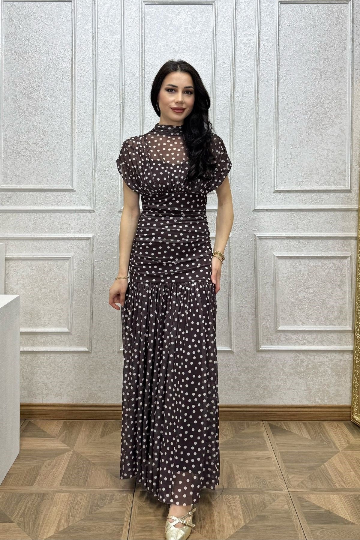 Kahverengi Drapeli Omuz Detay Maksi Tül Elbise