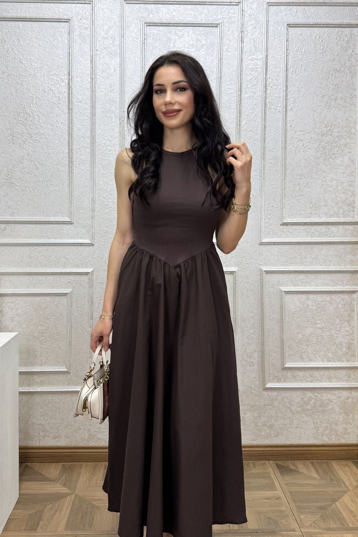 Kahverengi Üstü Kaşkorse Eteği Poplin Elbise