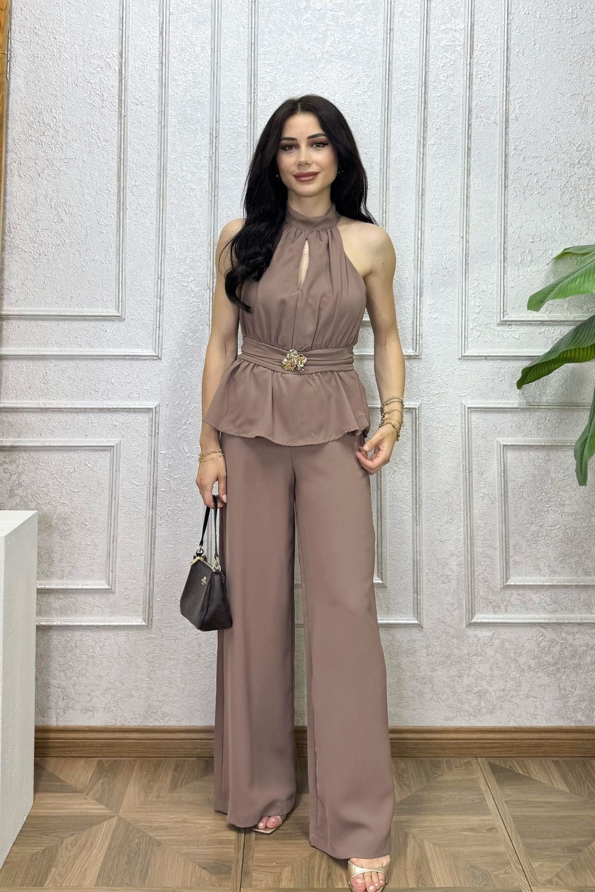 Koyu Vizon Beli Broş Volan Detay Tulum