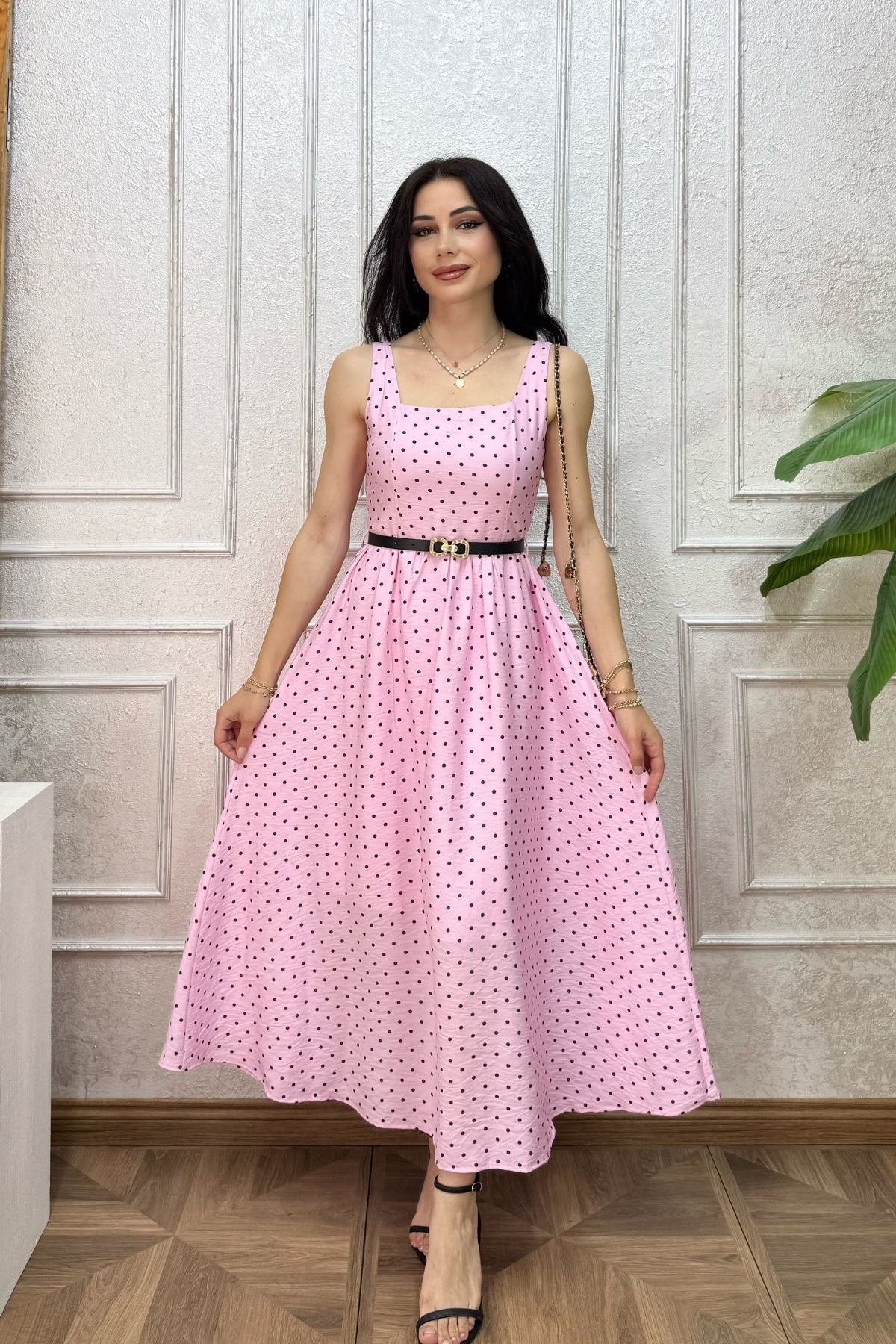 Pembe Puantiye Desen Kemerli Kalın Askılı Elbise