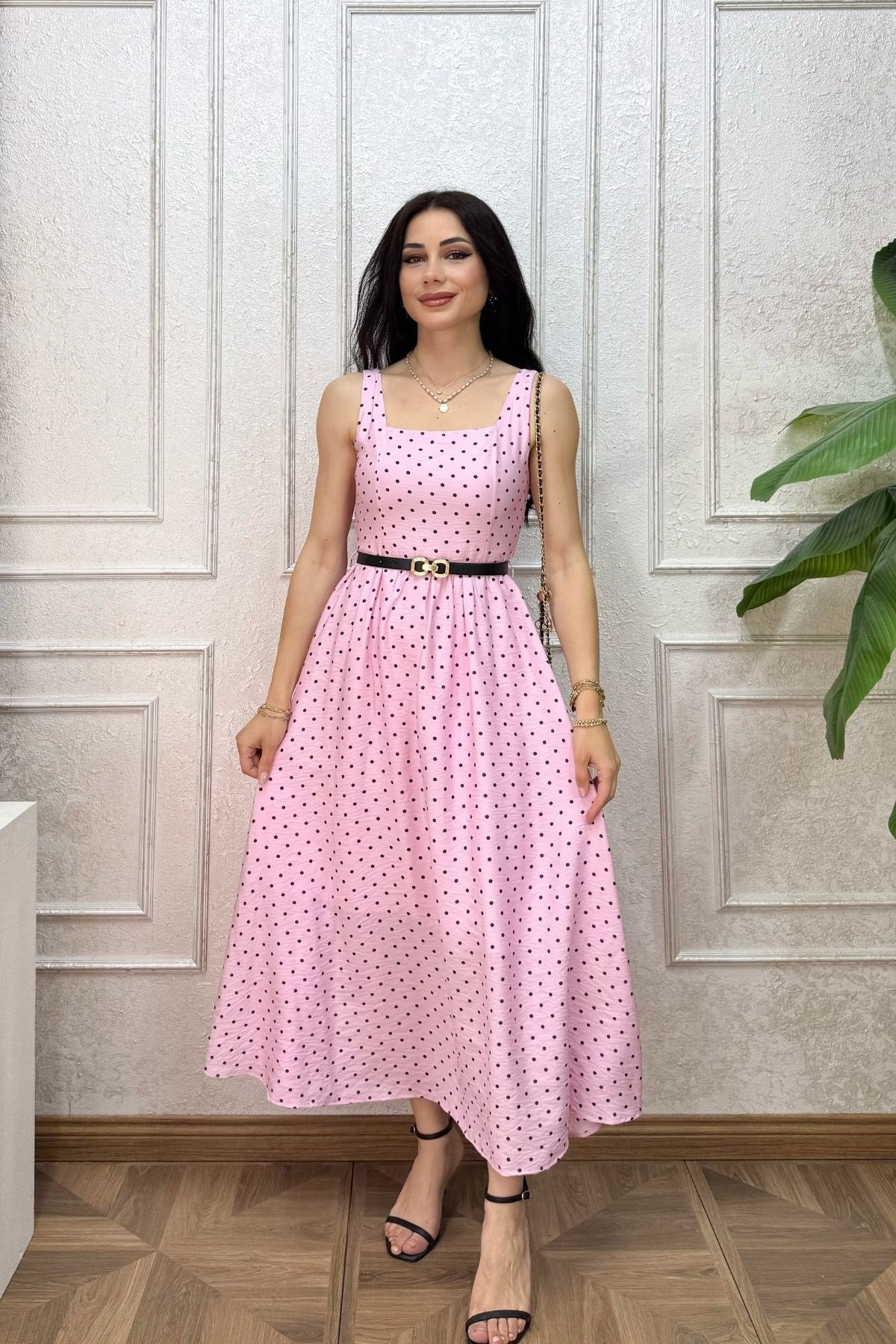 Pembe Puantiye Desen Kemerli Kalın Askılı Elbise