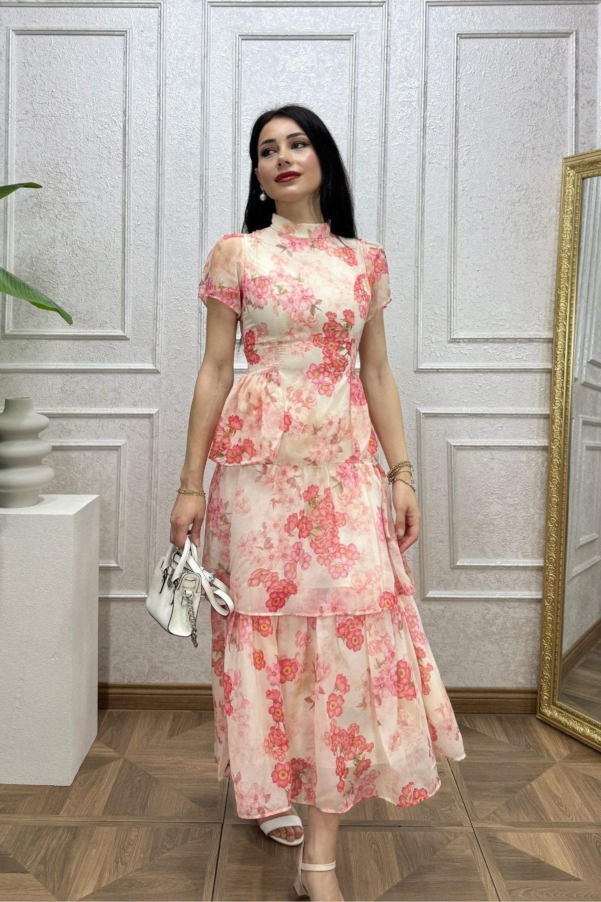 Pembe Soft Çiçekli Arkası Bağlamalı Eteği Volanlı Elbise