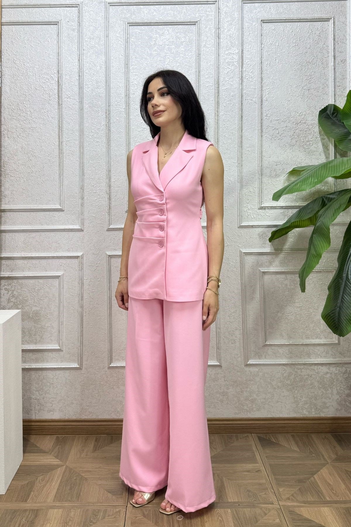 Pembe Yeleği Kuşaklı Palazzo Pantolonlu Takım