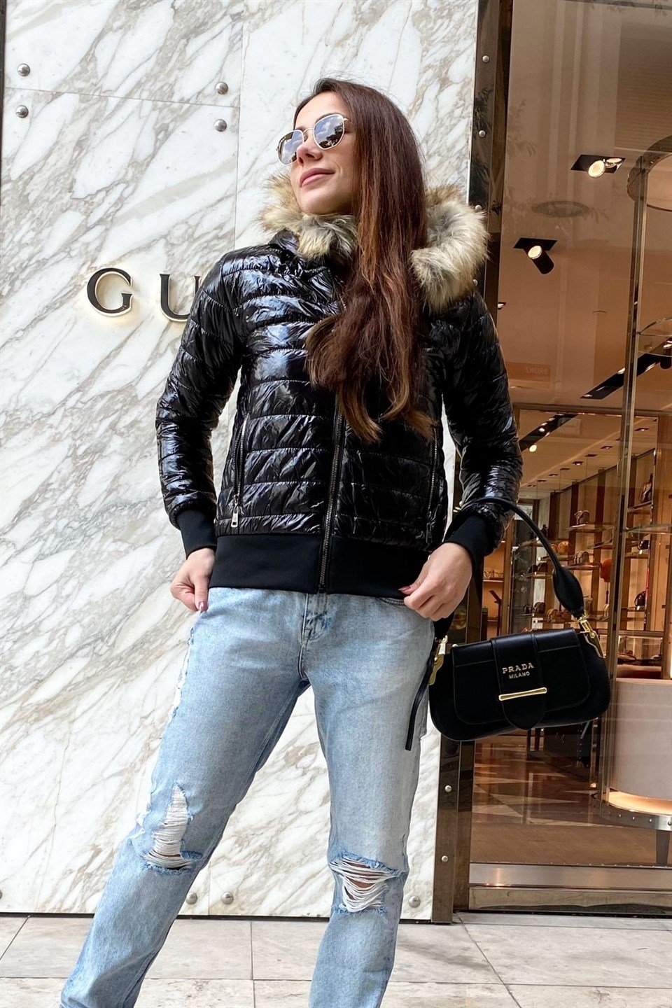 Siyah Moncler Kürklü Parlak Şişme Mont