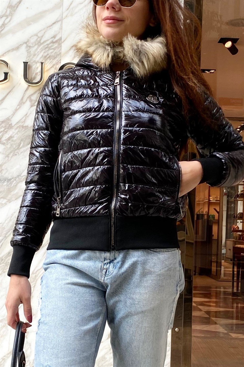 Siyah Moncler Kürklü Parlak Şişme Mont