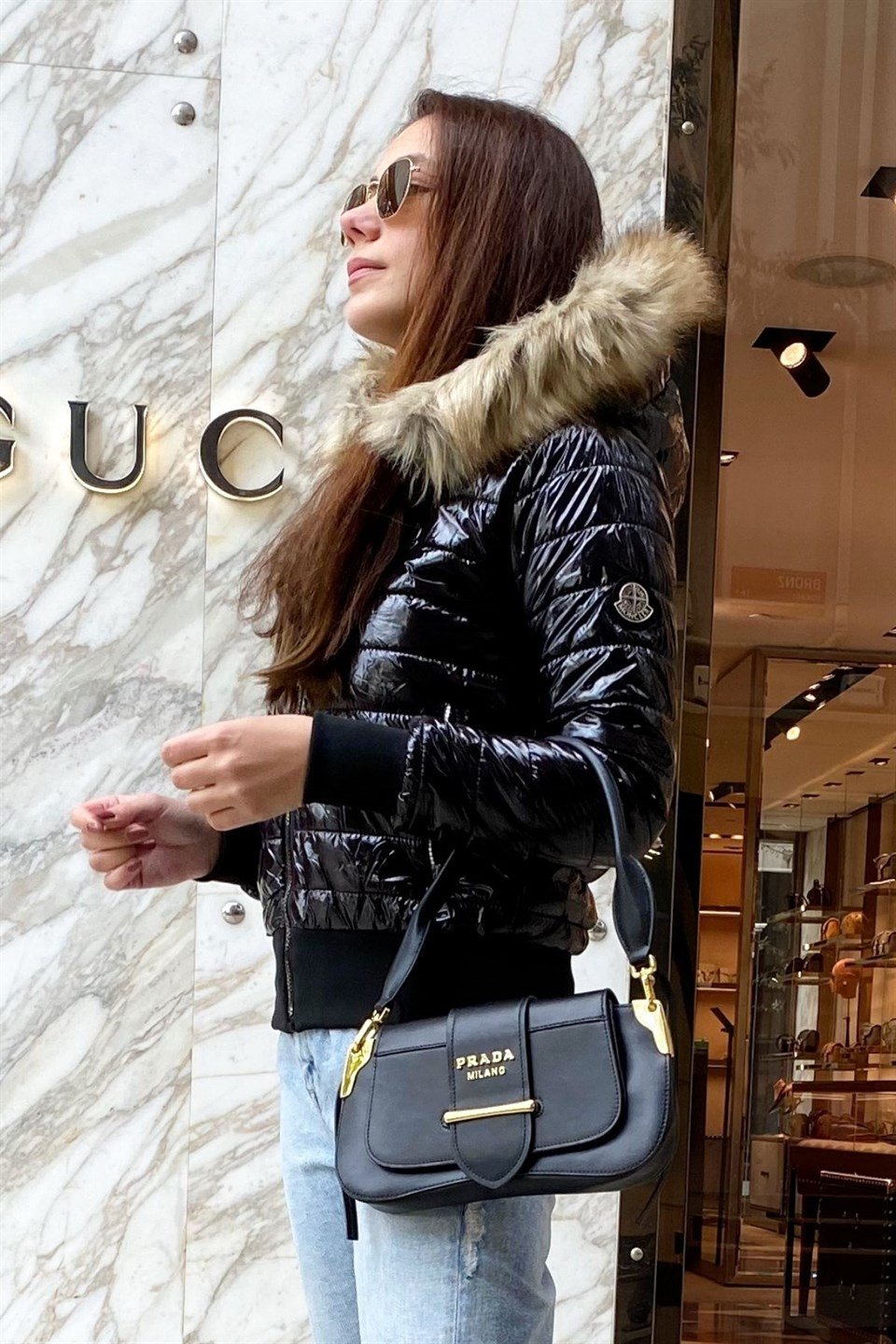 Siyah Moncler Kürklü Parlak Şişme Mont