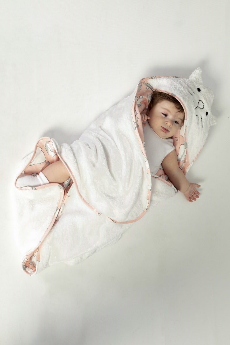 Puffy Kedi Nakışlı Battaniye