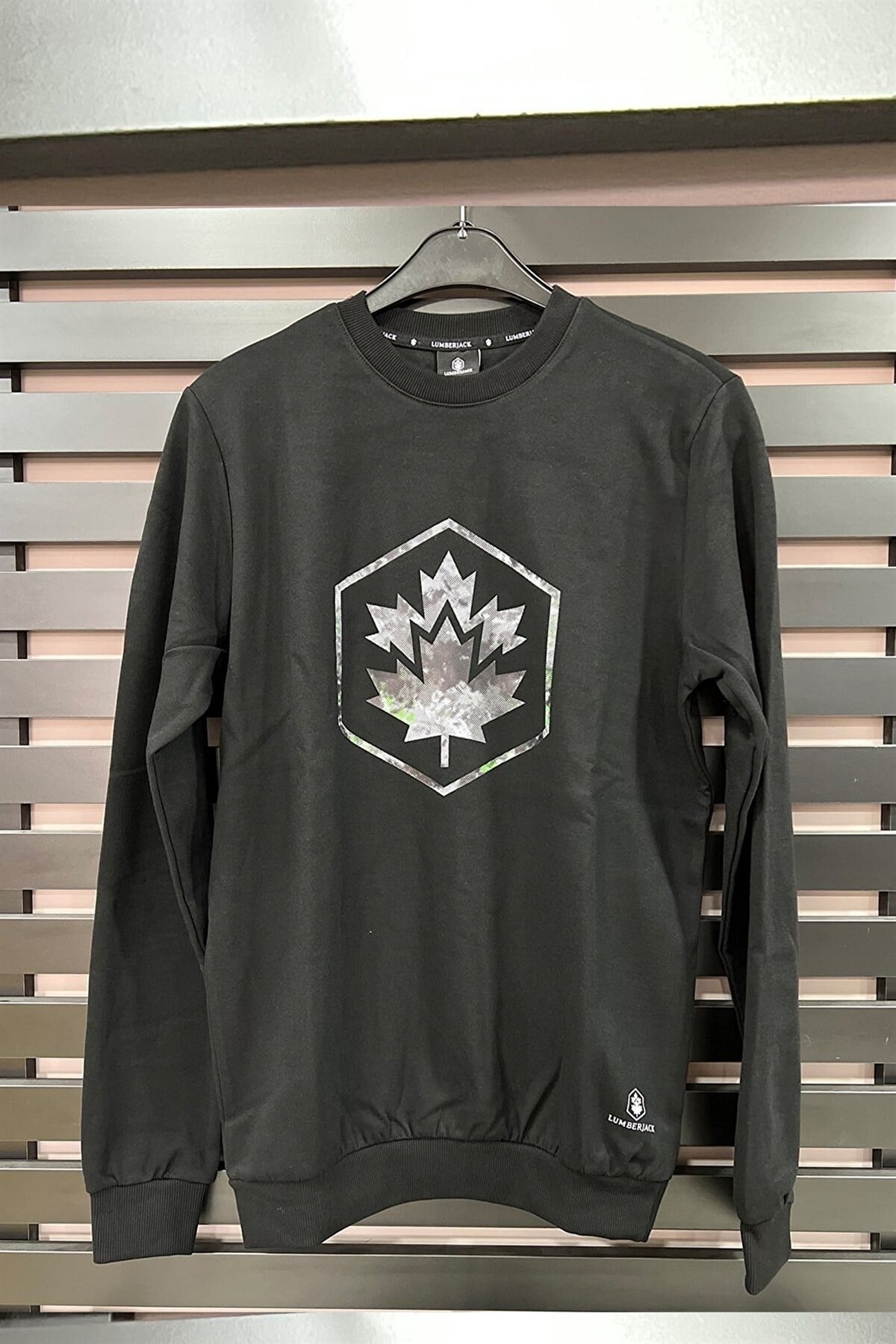 2W M-SD4003 Ned Camo Logo Sweatshirt