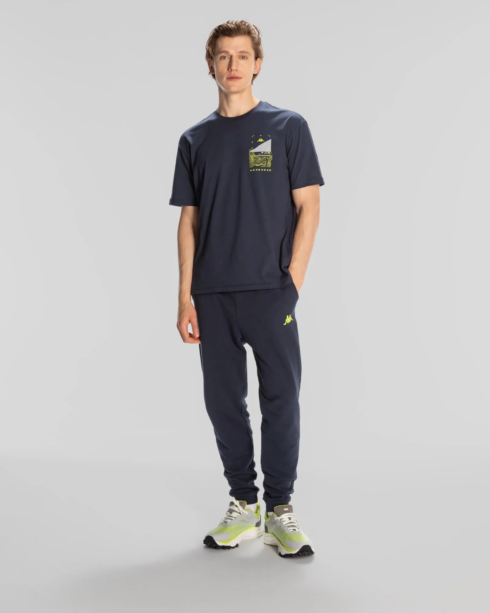 Authentic Spacetime Erkek T-shirt