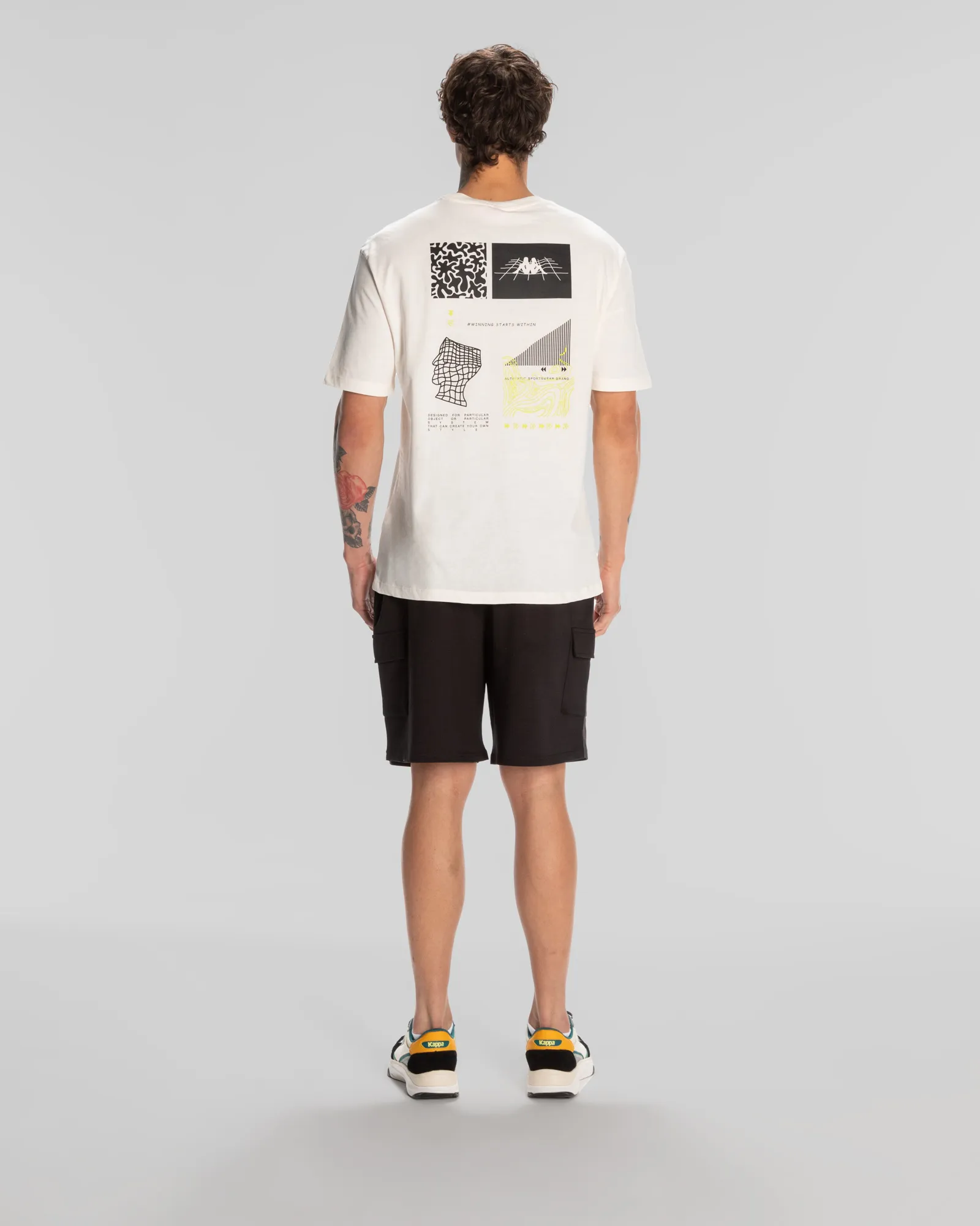 Authentic Spacetime Erkek T-shirt