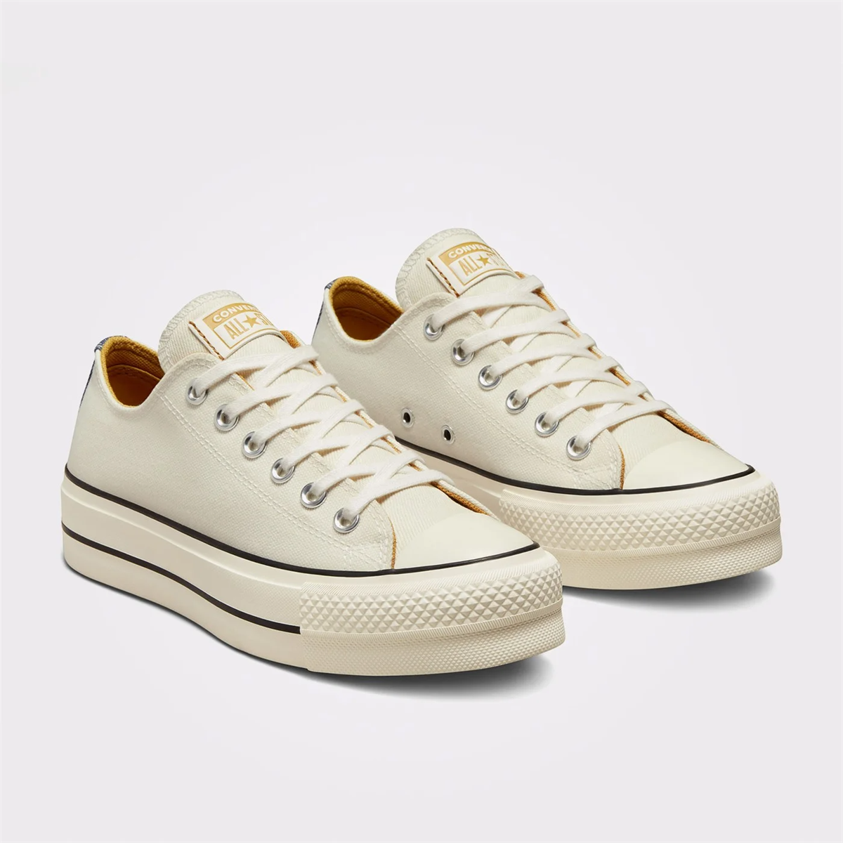 Chuck Taylor All Star Lift Platform Denim Fashion