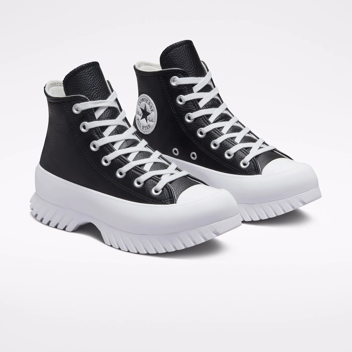 Chuck Taylor All Star Lugged 2.0 Leather Unisex Sneaker