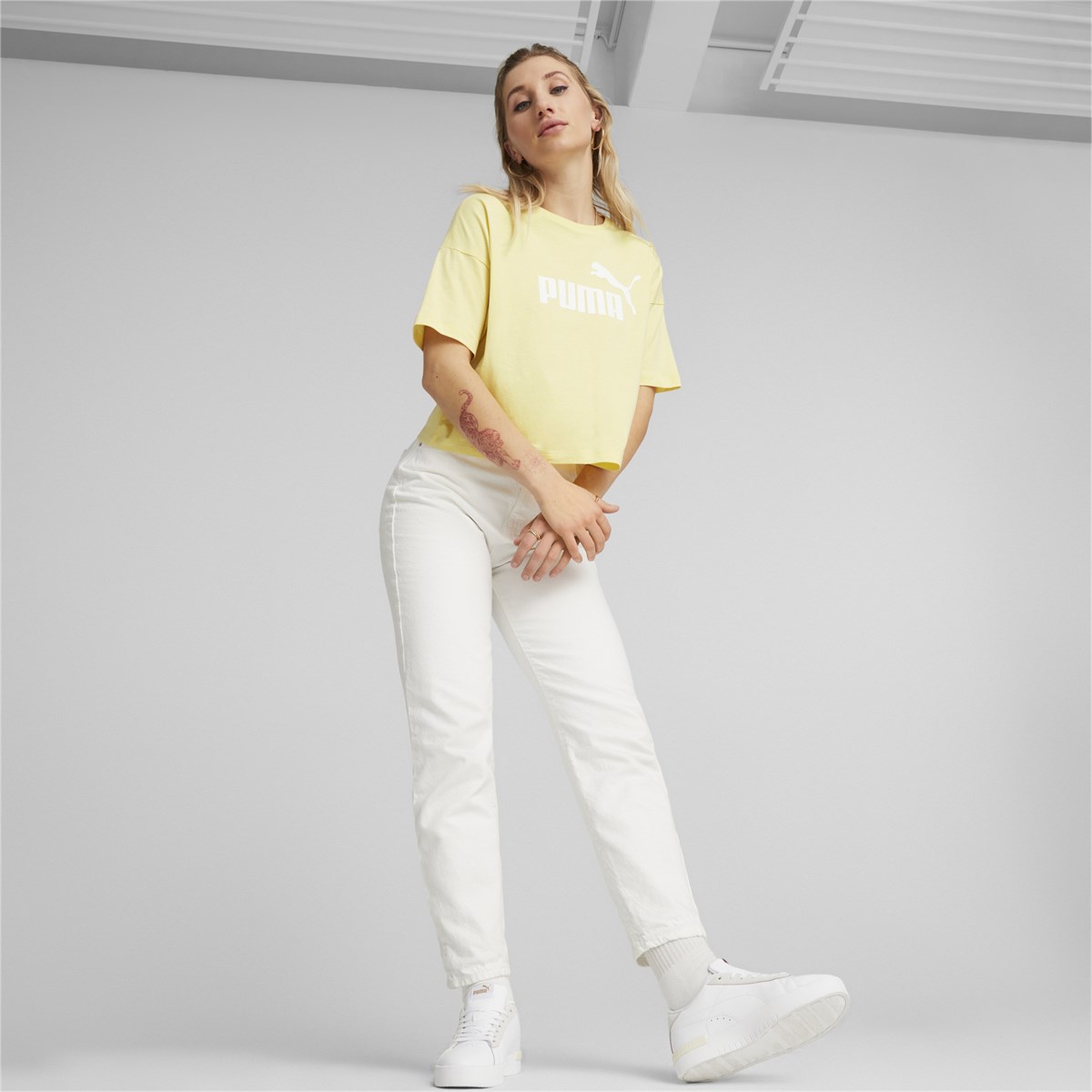Ess Cropped Logo Tee