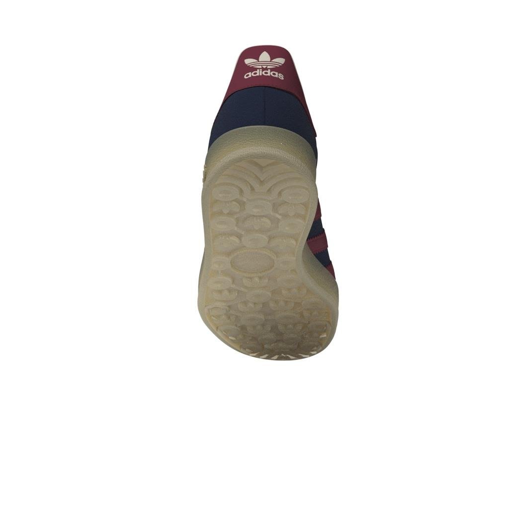 Gazelle Indoor