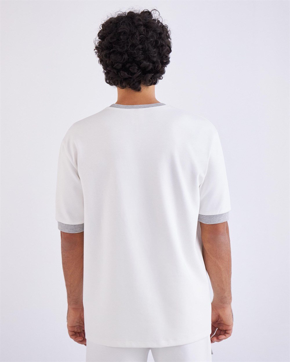 Kappa Authentic Tier One Lario Tk Erkek Beyaz Günlük T-shirt - 321F4TW-A0D