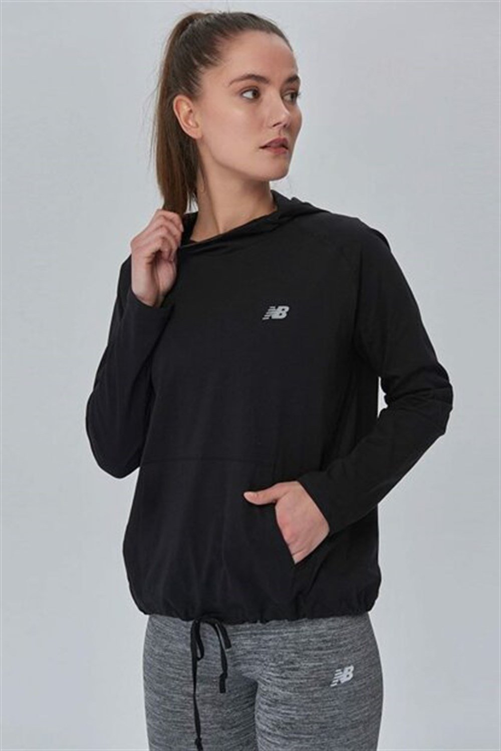 New Balance Loose Kadın Kapüşonlu Sweatshirt - WTH1961-BK