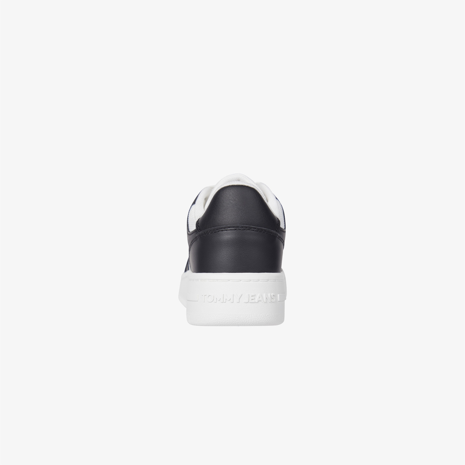 New Tjw Retro Basket Sneaker Ess