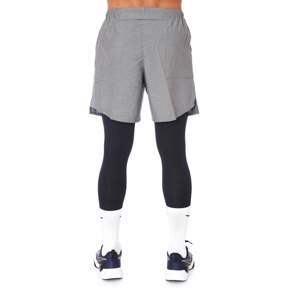 Nike M Nk Df Challenger Short 7Bf Erkek Gri Şort - CZ9066-084