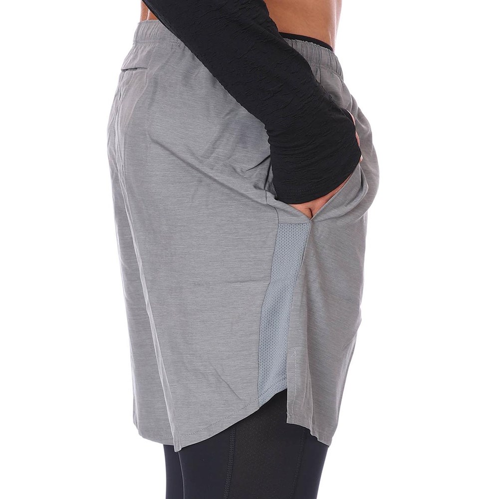 Nike M Nk Df Challenger Short 7Bf Erkek Gri Şort - CZ9066-084