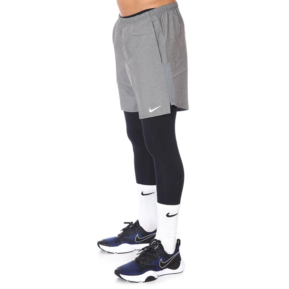 Nike M Nk Df Challenger Short 7Bf Erkek Gri Şort - CZ9066-084