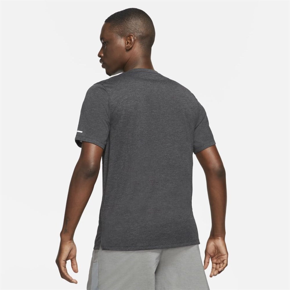Nike M Nk Df Run Dvn Brnot Mıler Ss Erkek Siyah T-shirt - DD4594-032