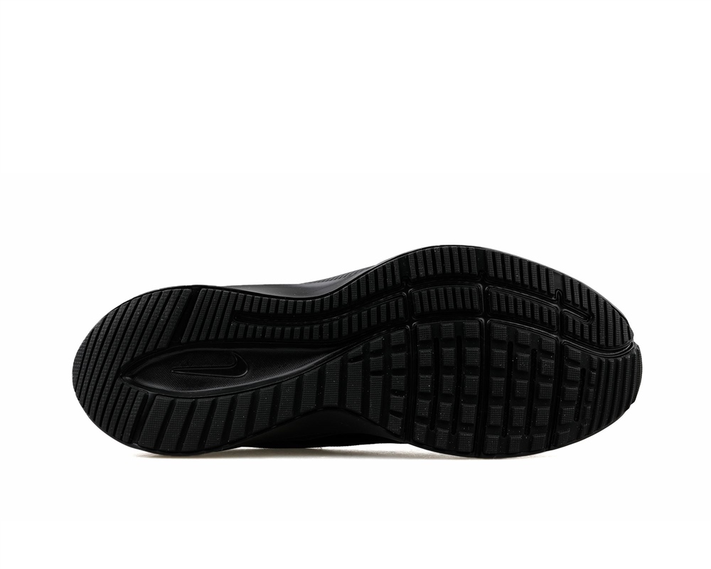 Nike Quest 3