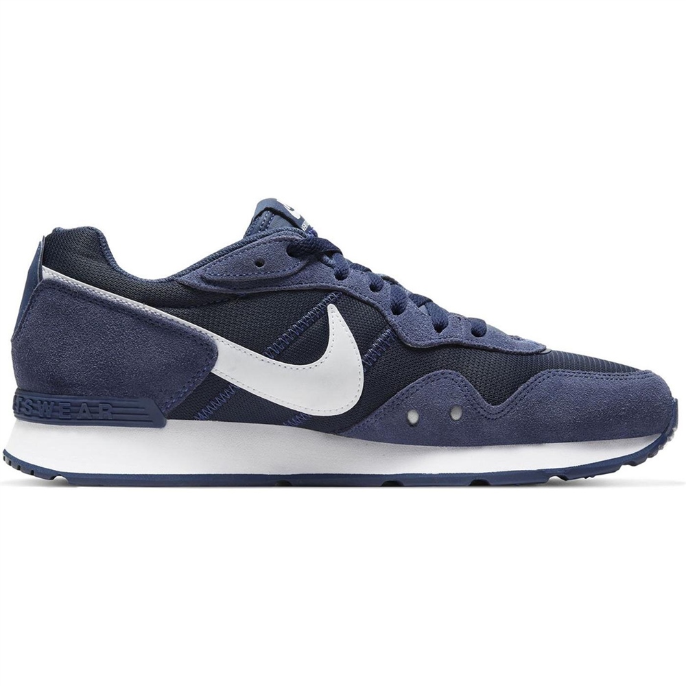 Nike Venture Runner
