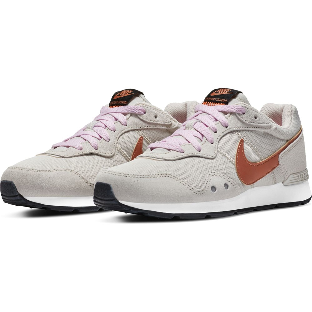 Nike Venture Runner Kadın Günlük Ayakkabı - CK2948-102