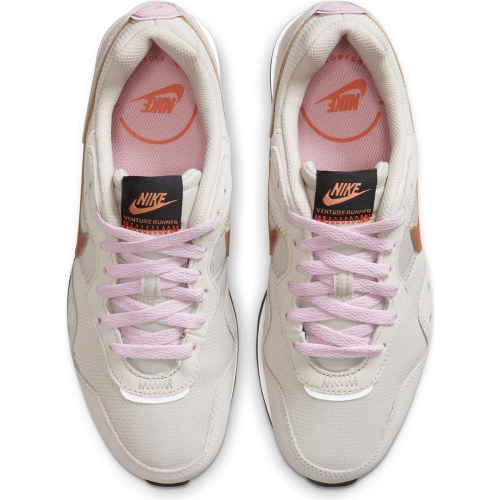 Nike Venture Runner Kadın Günlük Ayakkabı - CK2948-102