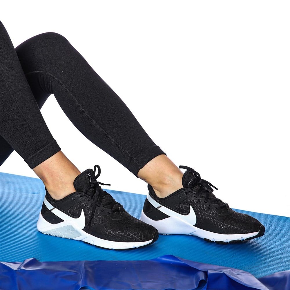 Nike W Legend Essentıal 2 Kadın Siyah Koşu Ayakkabı  - CQ9545-001