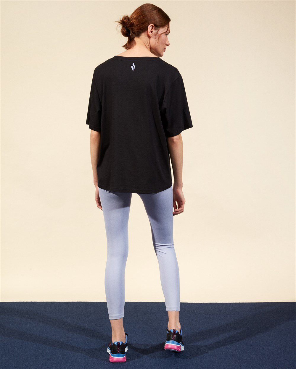 Skechers Graphic Tee W Crew Neck T-Shirt Kadın Siyah Üst & T-shirt - S211161-001