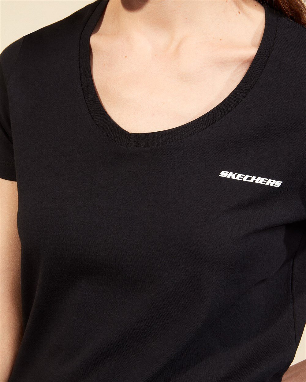 Skechers Graphic Tee W V Neck T-Shirt Kadın Siyah Üst & T-shirt - S202215-001