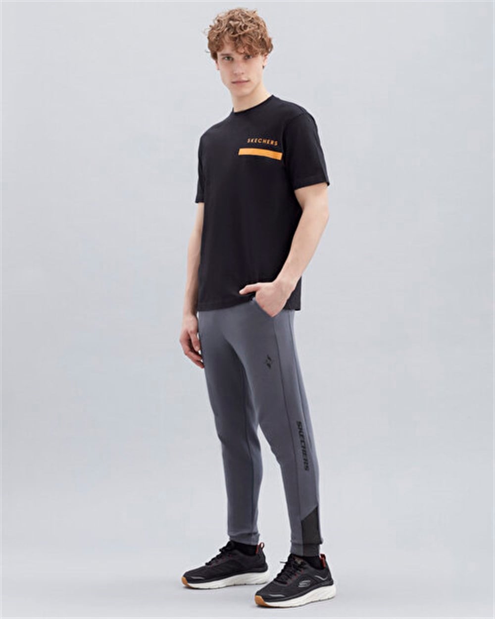 Skechers M Graphic Tee Chest Printed Pique T-Shirt Erkek Siyah Günlük T-shirt - S221052-001