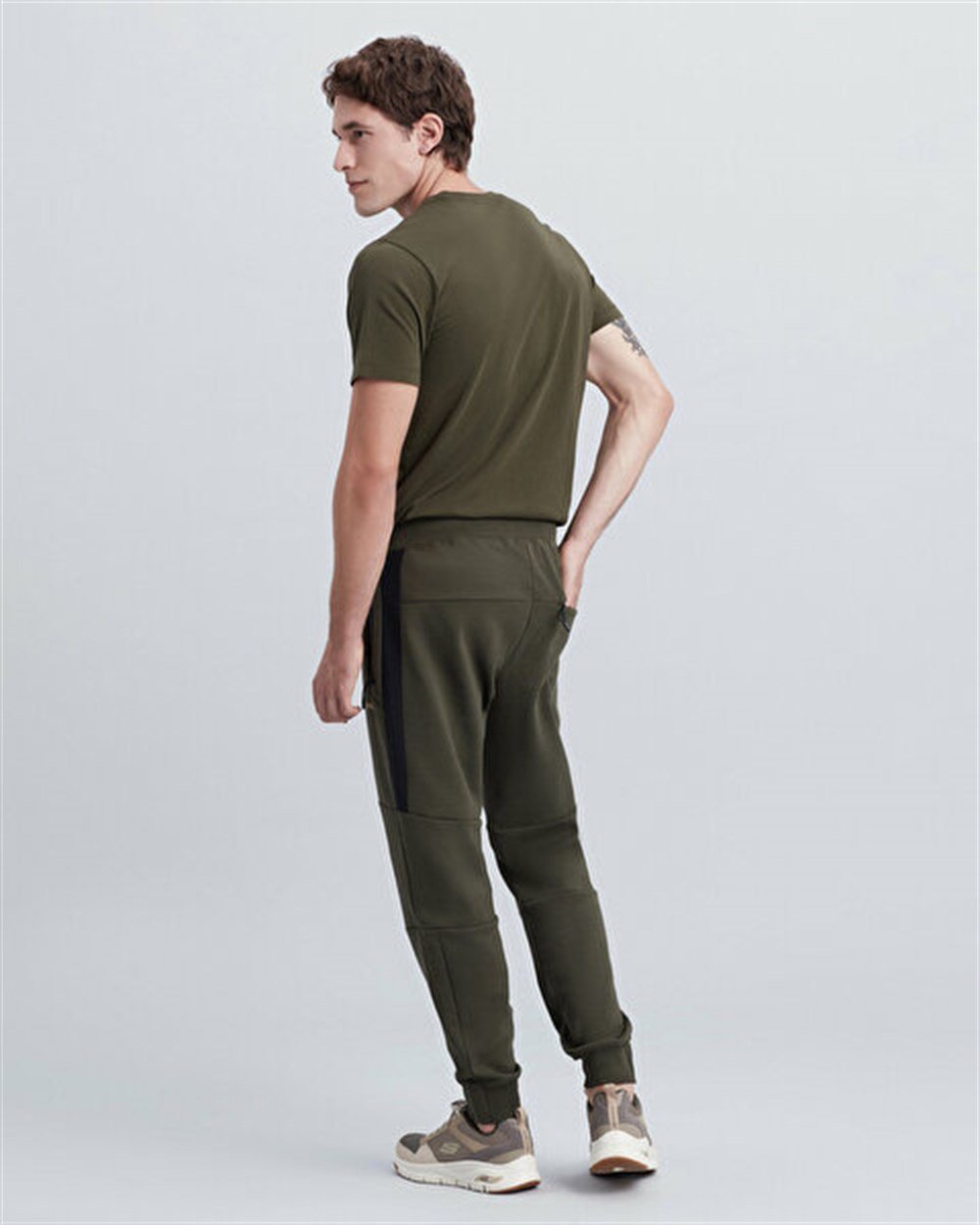 Skechers M Panel Jogger Sweatpant Erkek Haki Eşofman Altı - S212141-801
