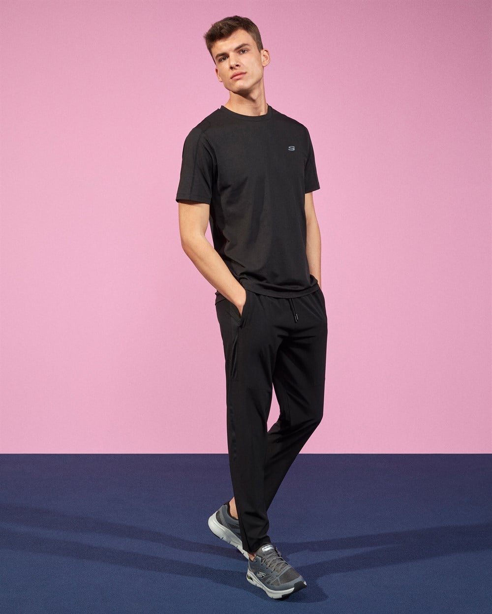 Skechers Performance Tops M Crew Neck T-Shirt Erkek Siyah Üst & T-shirt - S211698-001