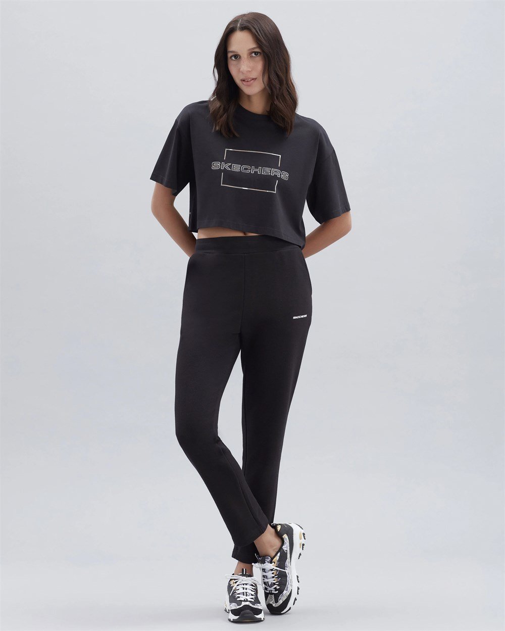 Skechers W Graphic Tee Big Logo T-Shirt Kadın Siyah Günlük T-shirt - S212923-001