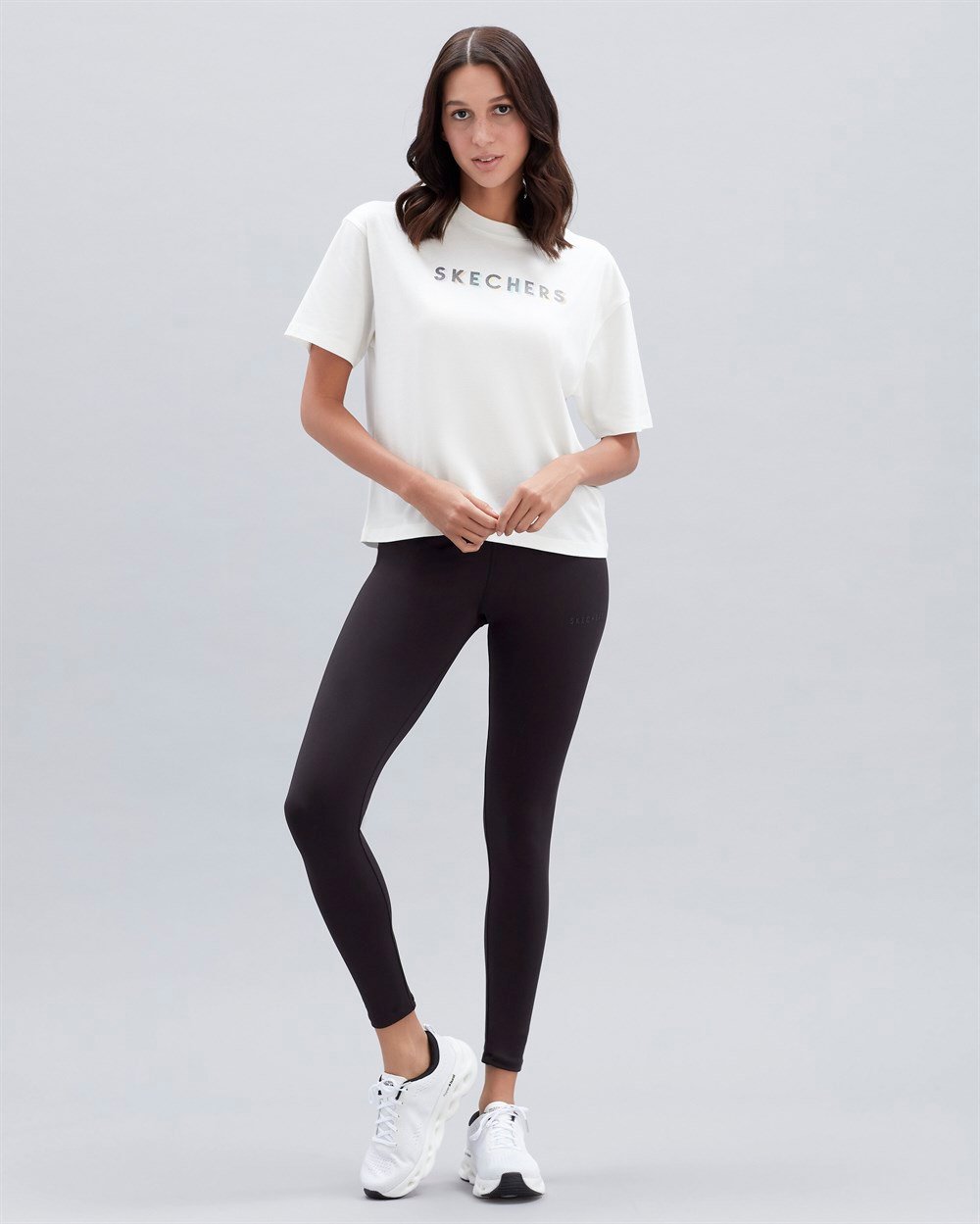 Skechers W Graphic Tee Shiny Logo T-Shirt Kadın Beyaz Günlük T-shirt - S221175-102