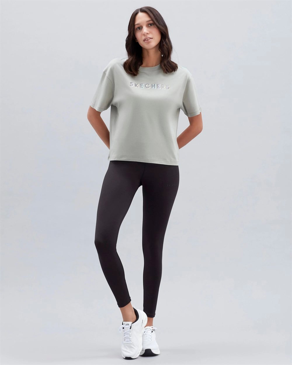 Skechers W Graphic Tee Shiny Logo T-Shirt Kadın Yeşil Günlük T-shirt - S221175-801