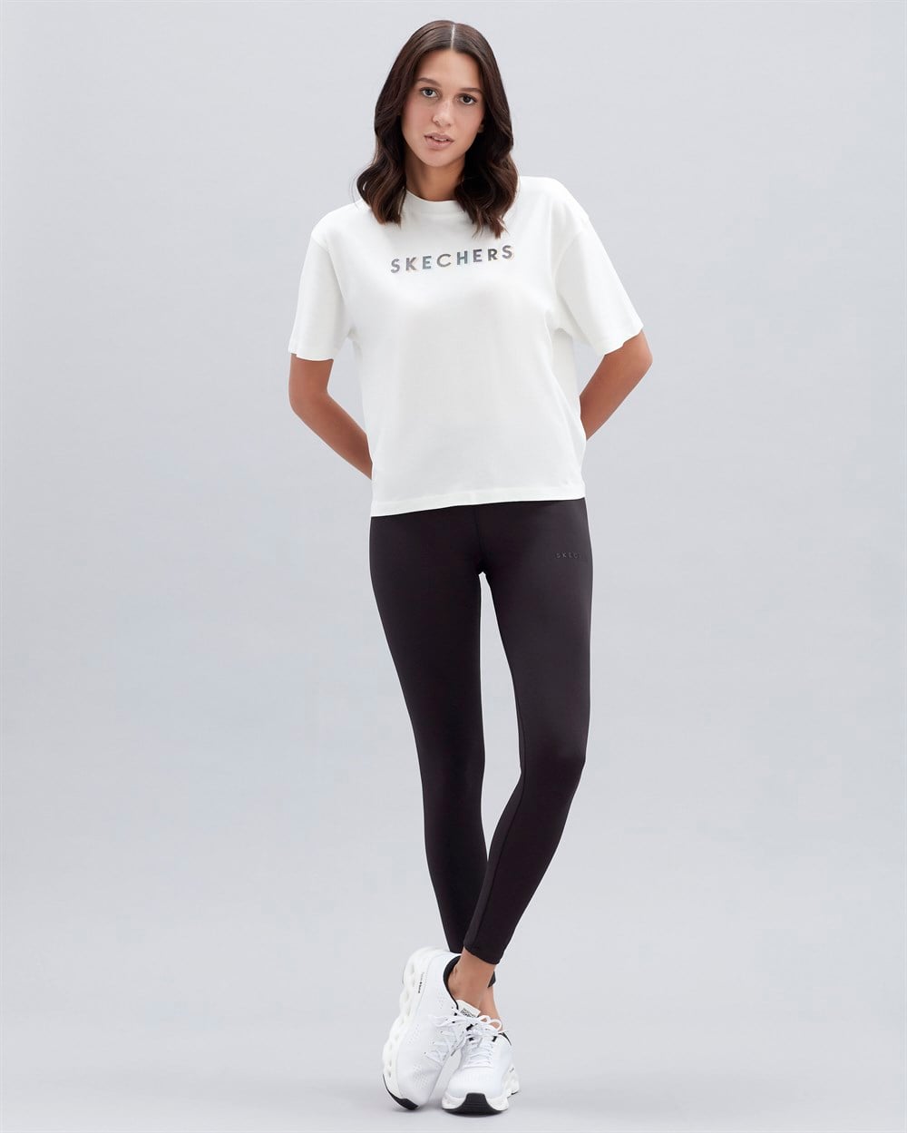 Skechers W Graphic Tee Shiny Logo T-Shirt Kadın Beyaz Günlük T-shirt - S221175-102