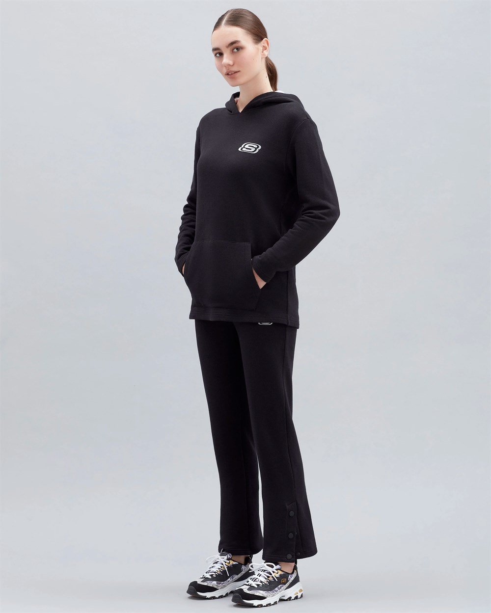Skechers W Terry Fleece Print Detailed Oversize Hoodie Kadın Siyah Günlük Sweatshirt - S221112-001