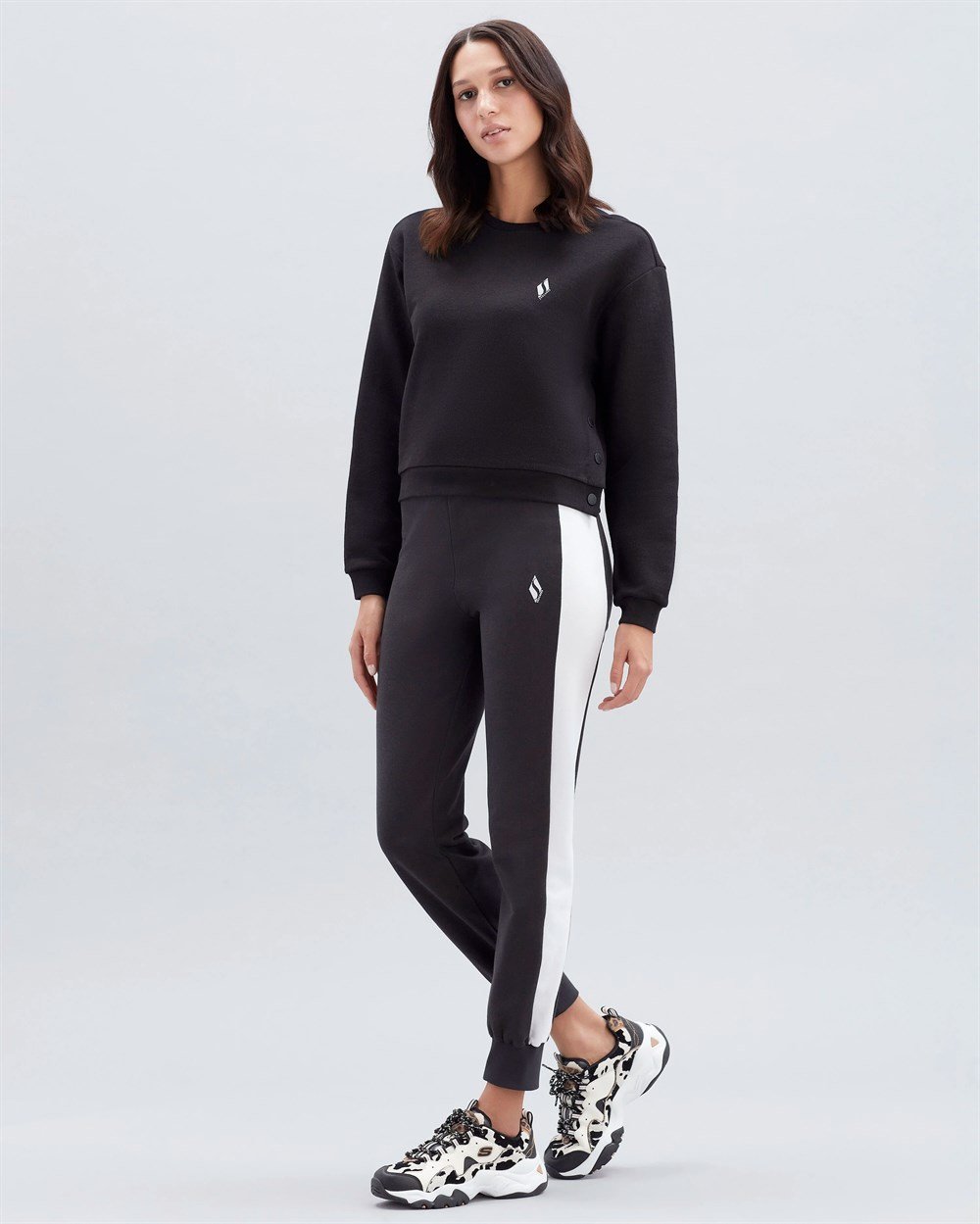 Skechers W Terry Fleece Snap Detailed Sweatshirt Kadın Siyah Günlük Sweatshirt - S221105-001