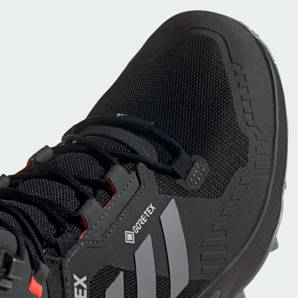 Terrex Swift R3 Mid