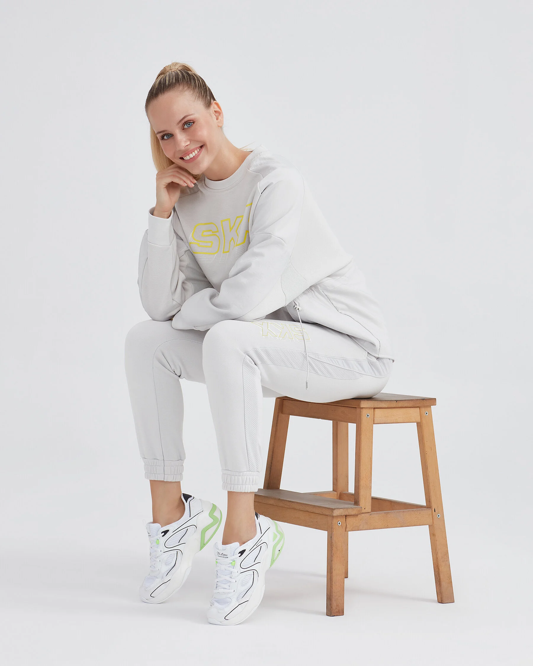 W LW Fleece Crew Neck Sweatshirt Kadın Sweatshirt