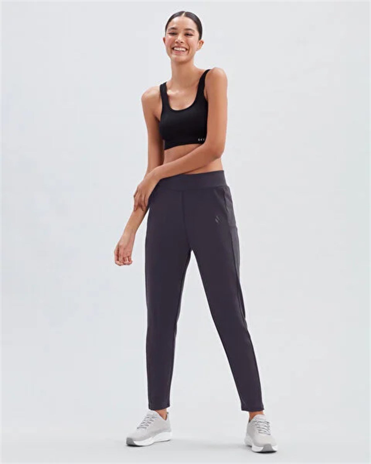 W Soft Touch Slim Sweatpant