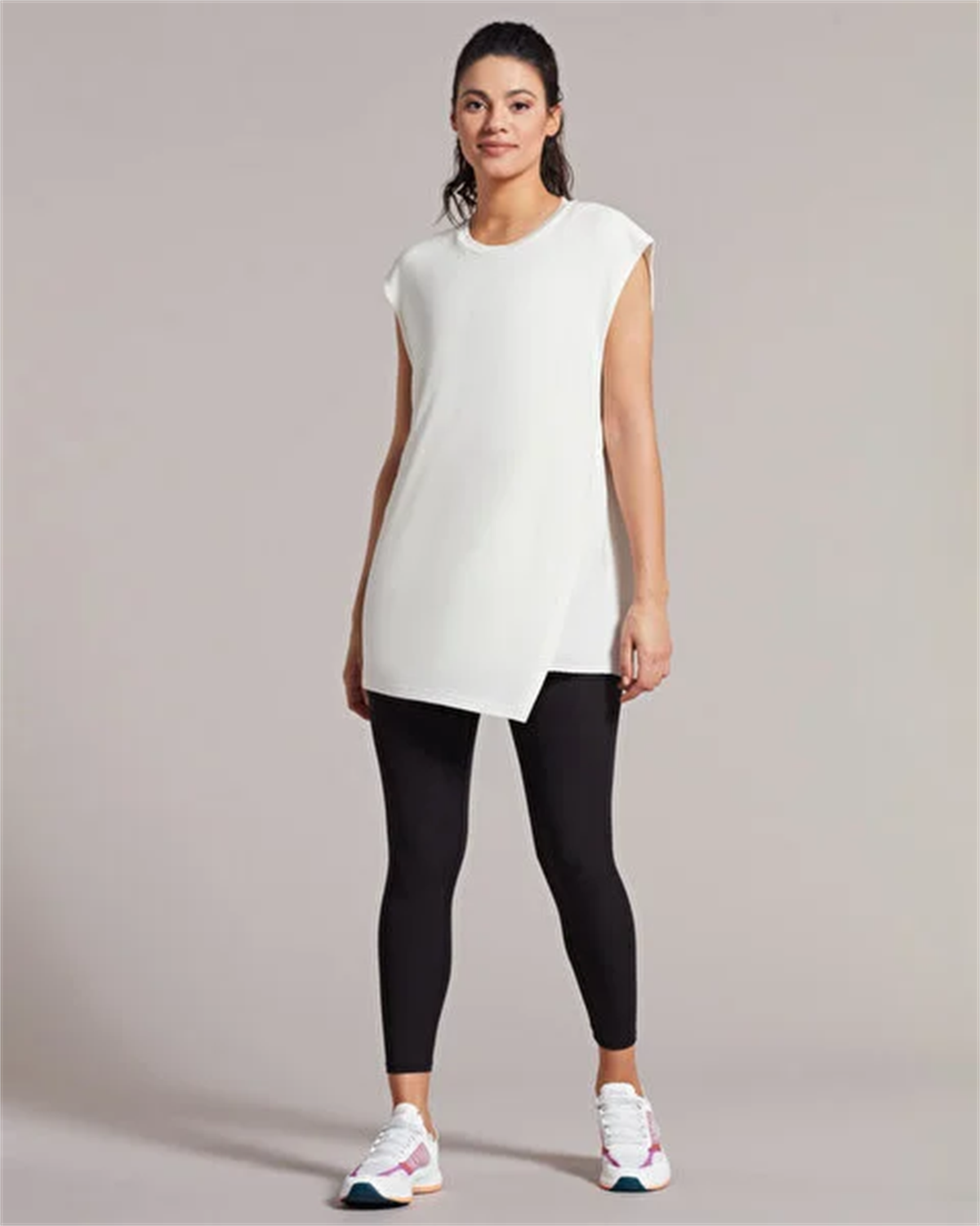 W Soft Touch Smart Detailed Tank T-Shirt
