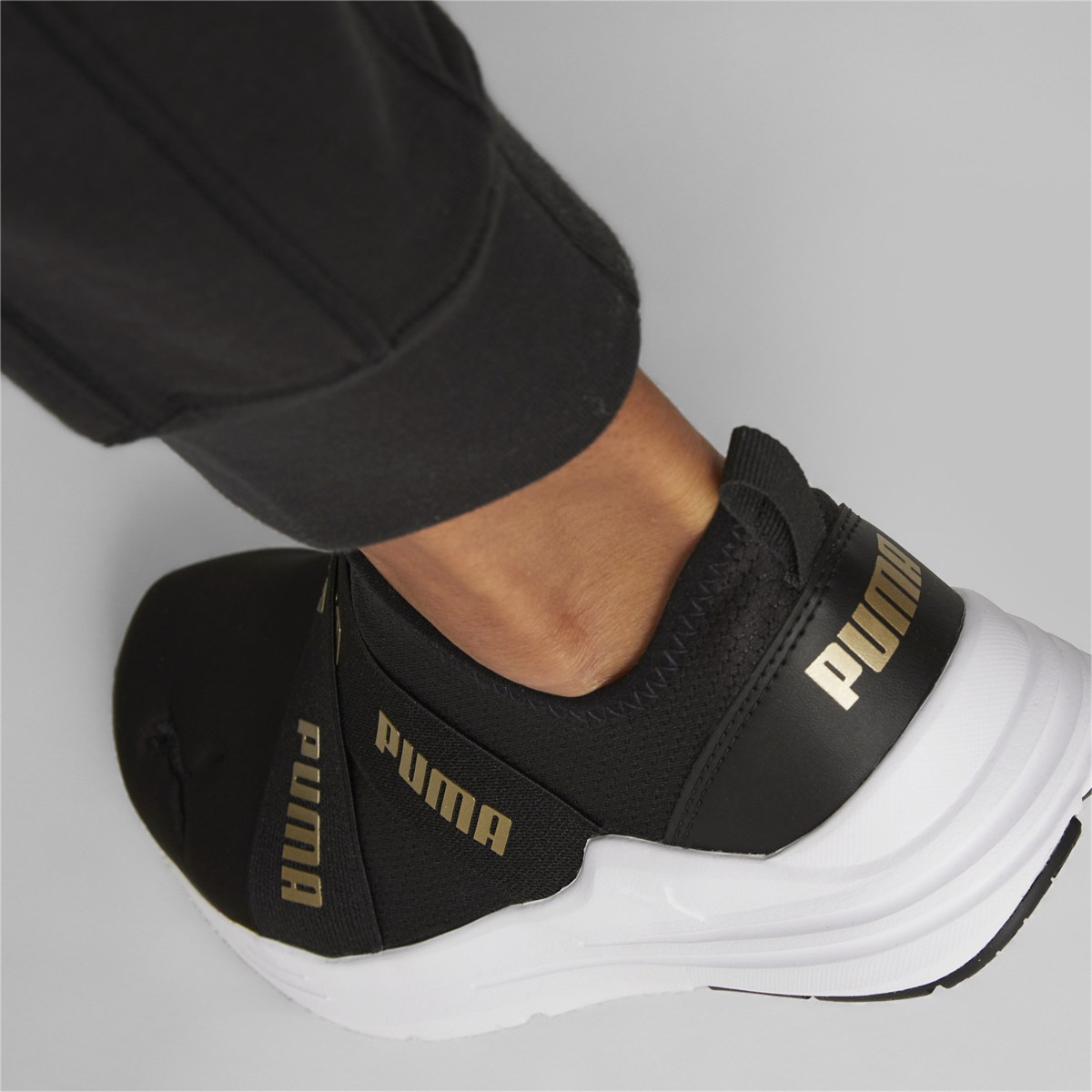 Wired Run Slipon Wns Space Metallics