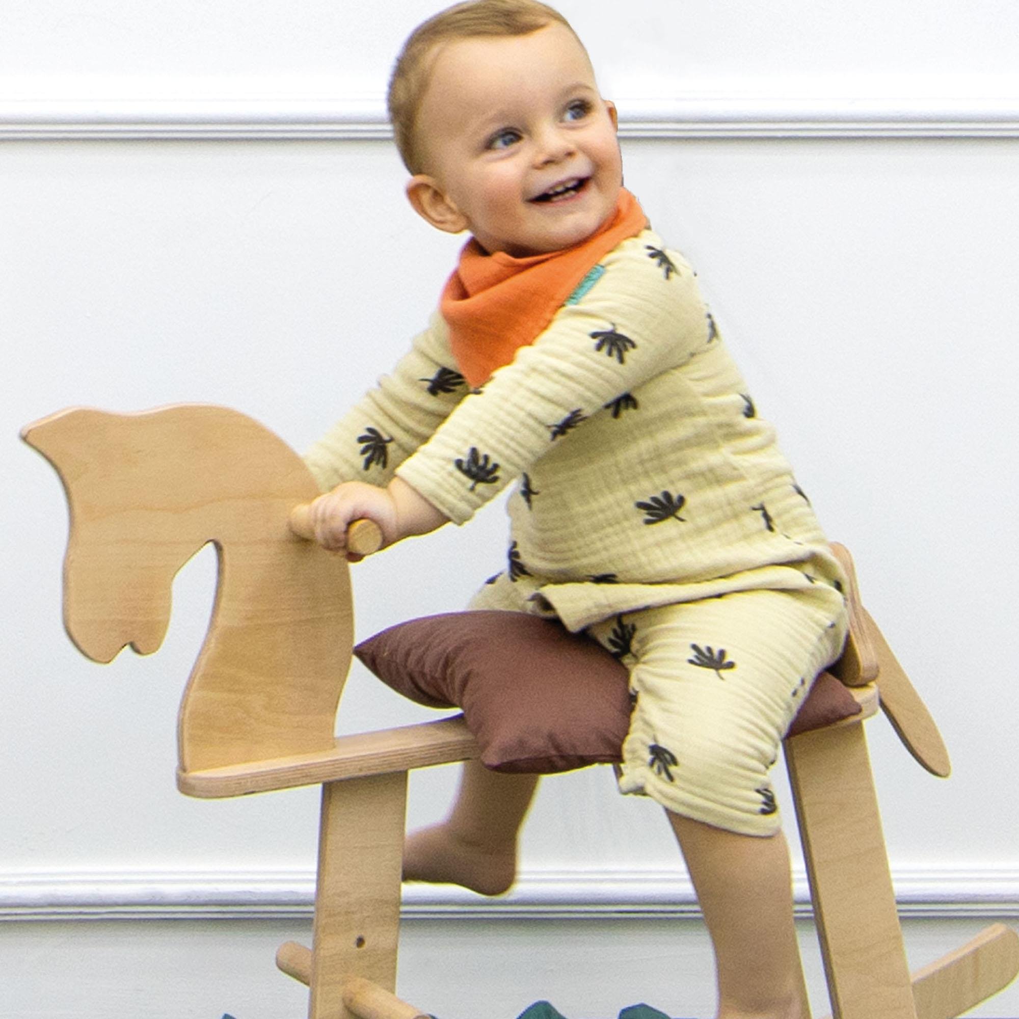  %100 Organik Pamuk Müslin Kumaş Bebek Fular, Ayarlanabilir İki Çıtçıtlı Bebek Önlük, Kahve 