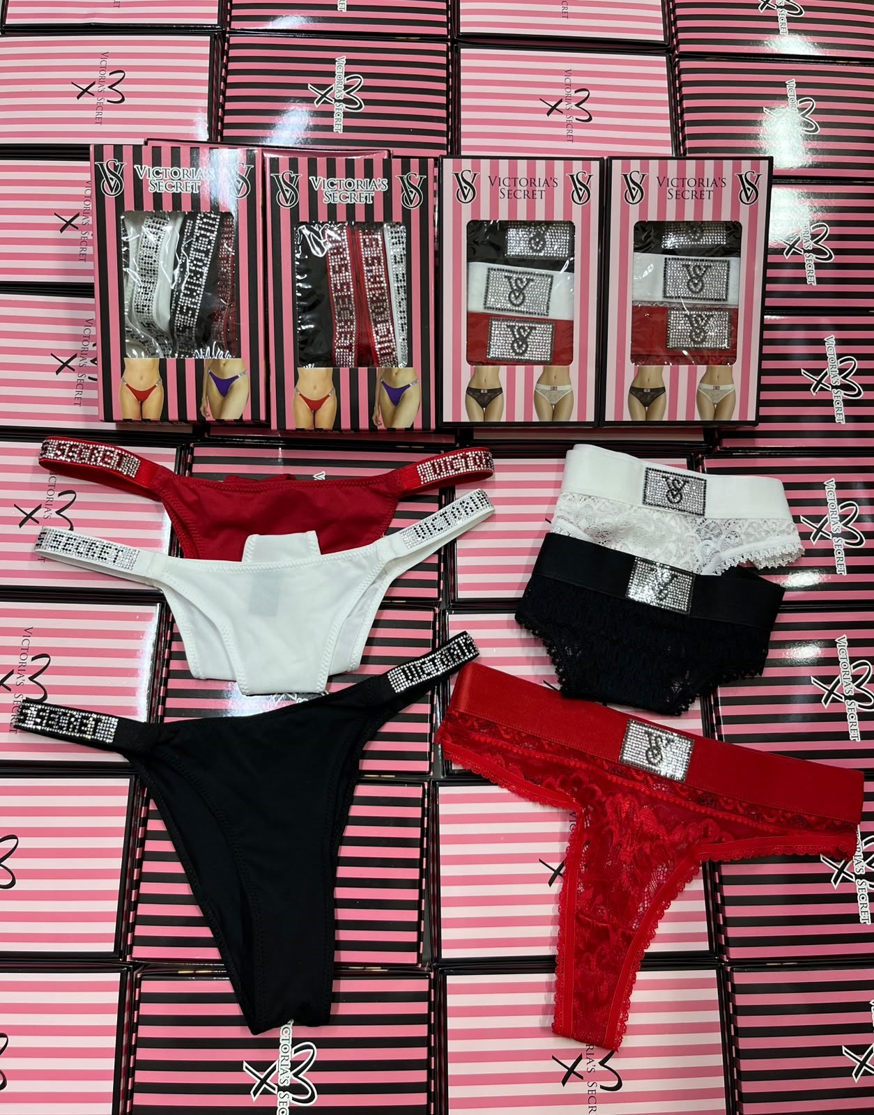 4 Paket 3'lü Taşlı Kutulu Külot Set